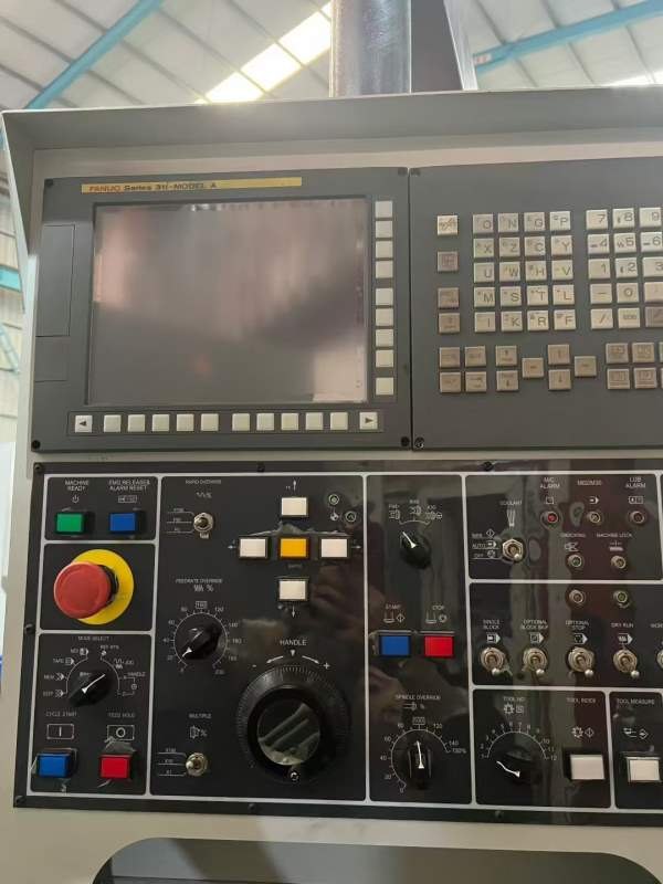 日本大日重型数控车床参数如下工件回转直径:1600mm卡.