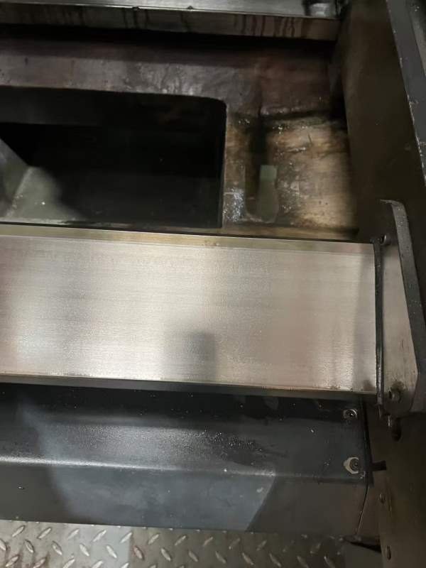 日本大日重型数控车床参数如下工件回转直径:1600mm卡.