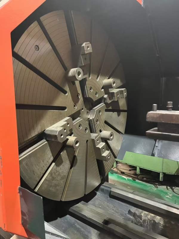 日本大日重型数控车床参数如下工件回转直径:1600mm卡.