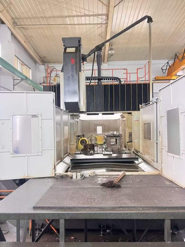 刚刚买下安装少用满配纽威1630龙门加工中心 ，工作台1.