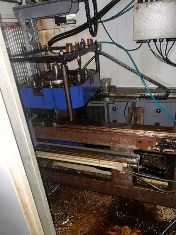 刚刚买下安装少用满配纽威1630龙门加工中心 ，工作台1.