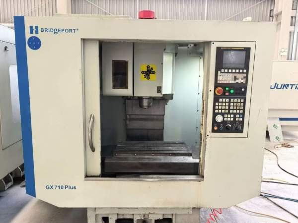 新到2台17年美国哈挺710加工中心三轴线轨BT40主轴直连.