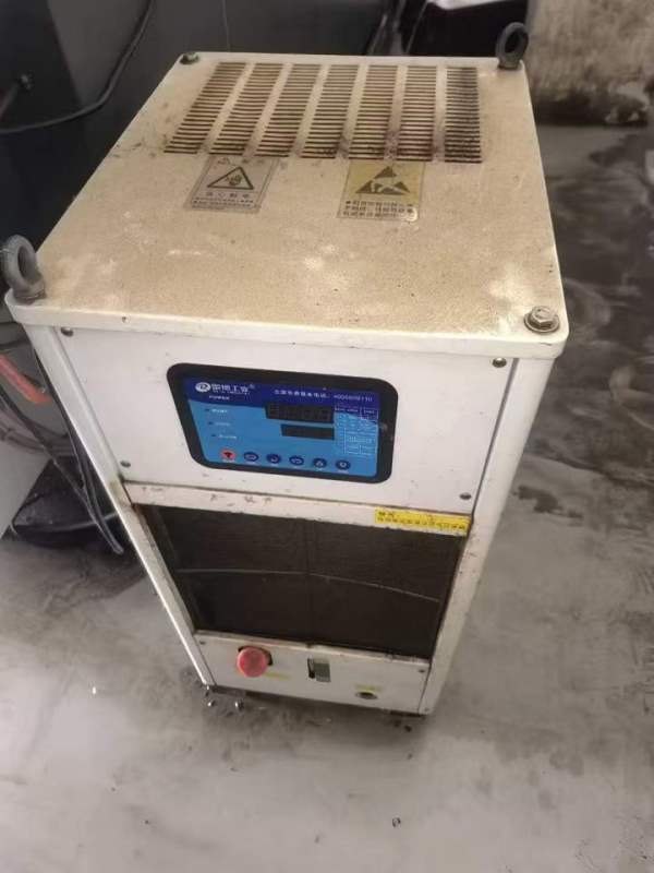 工厂在位出售:2022年深圳产2012龙门雕铣机，2米1.2米.