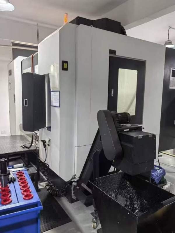23年晋星1380加工中心 BT50/8000转，三菱m80系统 带龙.