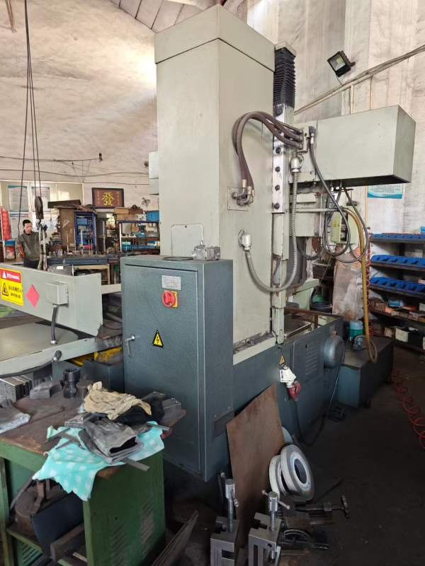 精品2015年桂北71631.25米平面磨床，630mm1.25米，工.