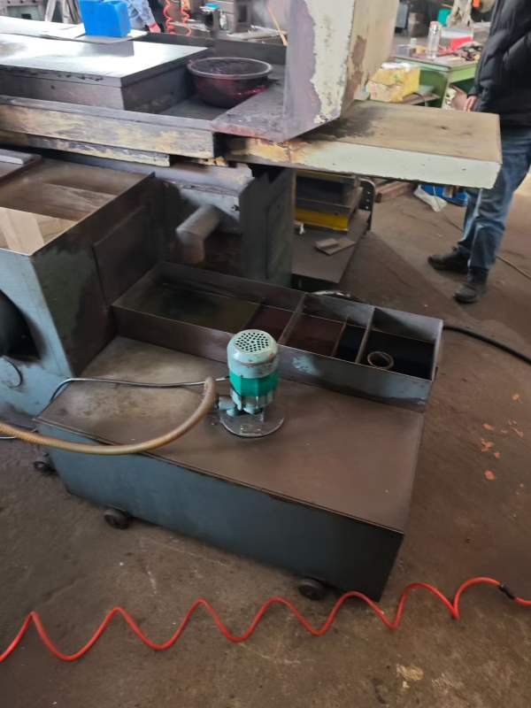 精品2015年桂北71631.25米平面磨床，630mm1.25米，工.