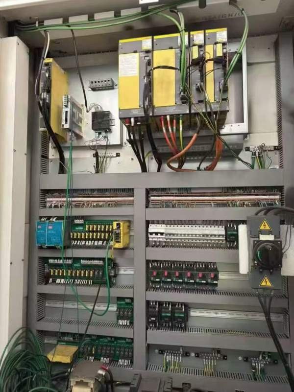 刚刚买下德扬6042龙门加工中心 工作台3米6米，门宽4.2.