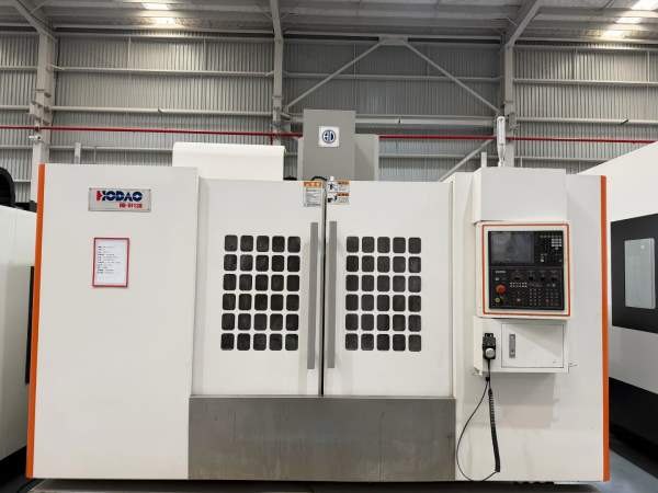 2022年厚道VF138加工中心三菱M80系统，BT40主轴皮带10.