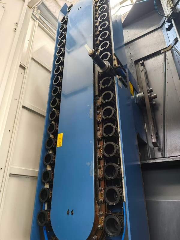 纽威HM1006H单工位卧加，发那科系统，BT50主轴10000转.