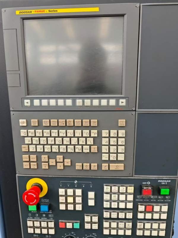 斗山655加工中心，成色很好，bt40主轴带四轴，阿尔法.