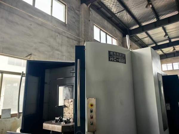 台湾德馬斯宾纳HC-600双工位卧加三轴滚柱线轨.40把链.