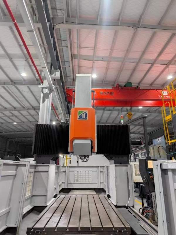 仓库新到一台台泽3018数控龙门加工中心发那科MF Plus1.