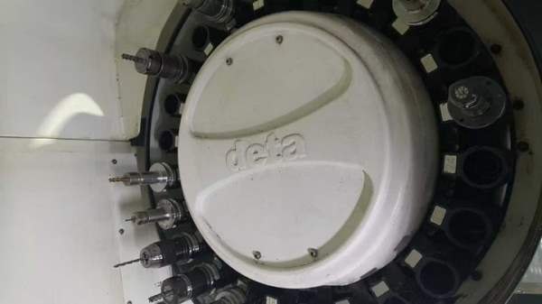 德扬DV850加工中心，2022年出厂，三轴线轨，发那科普.