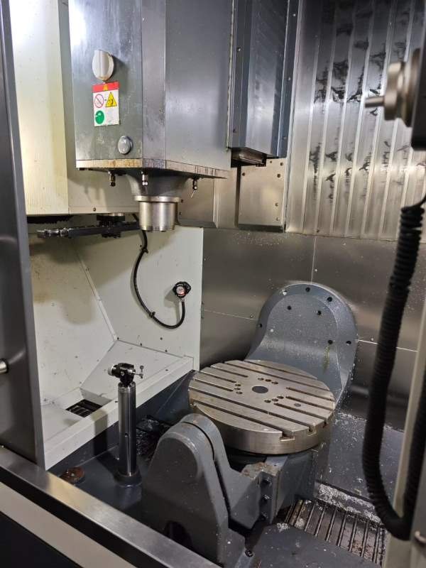 刚刚买下2022年哈斯750ss五轴加工中心两台，主轴12000.