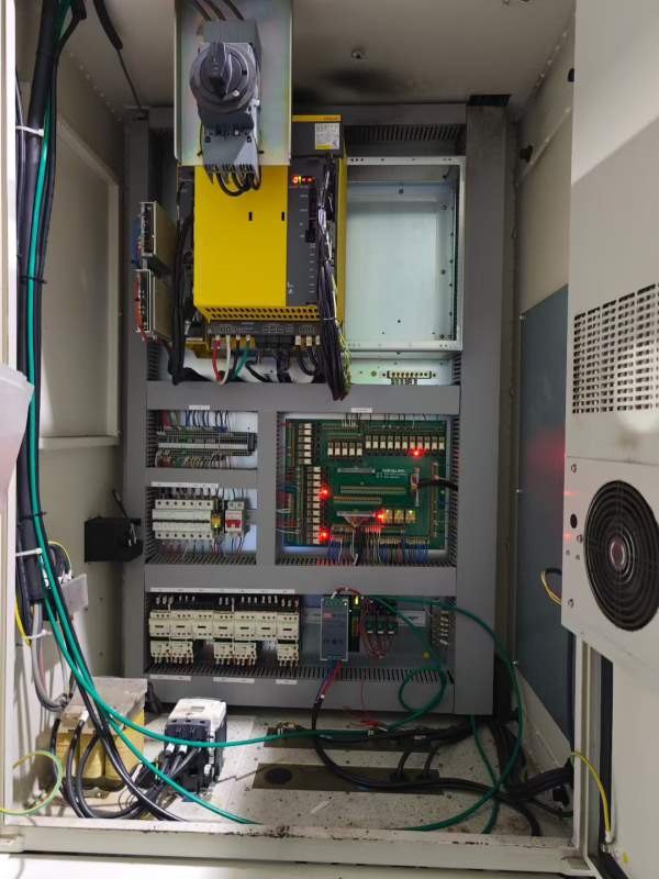 刚刚买下2022年台湾富裕1160加工中心，发那科系统，10.