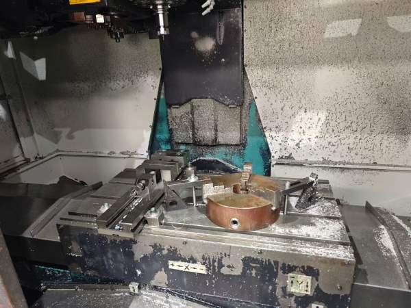 刚刚买下2017年韩国斗山850加工中心，发那科系统，带.