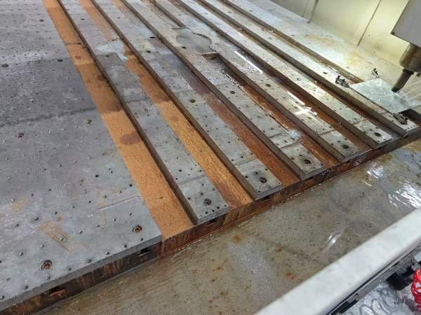 刚刚买下2022年山东东控2.5米3米龙门雕铣机，广数980M.