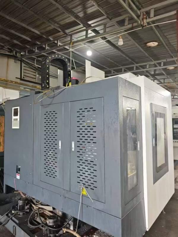 振源金石850加工中心，发那科MFplus系统，BT40主轴，.