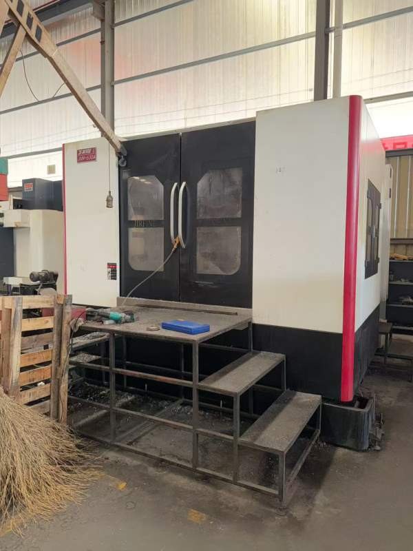 刚刚买下乔峰630单台卧加，工作台630630，三轴行程130.