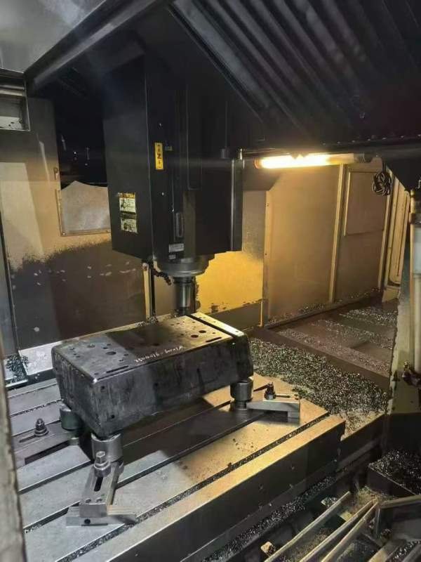 同款6台。威立212龙门，工作台1.1米2米，门宽1.2米，.