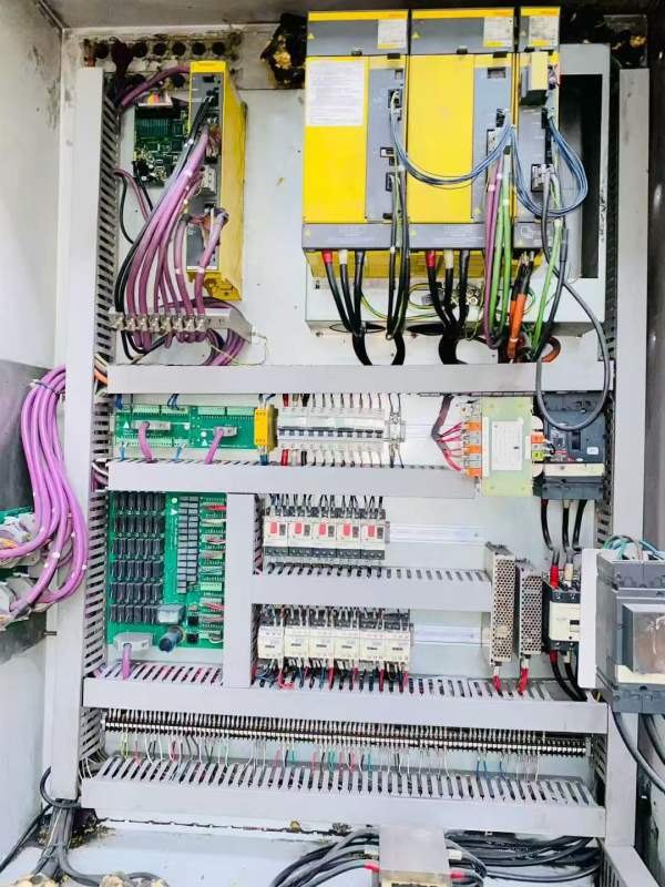 上海工厂在位出售同款12台台湾油机KV-320E高速数控立.