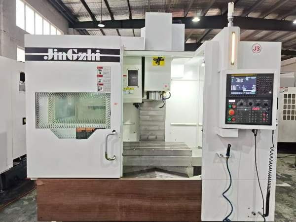 群志重型855加工中心，发那科MF PIUS系统，BT40主轴10.