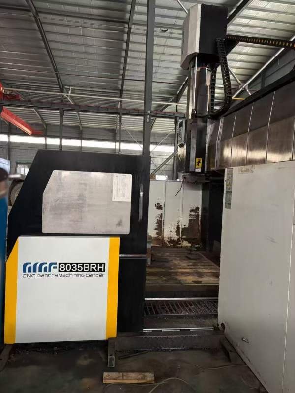 刚刚买下，国盛8米龙门加工中心一台工作台80002500三.