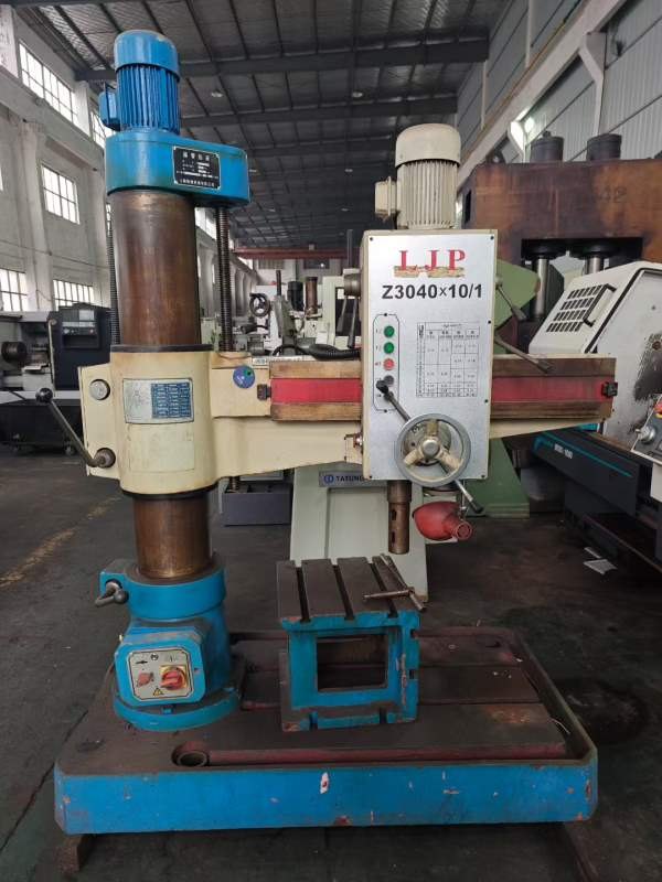 刚到40摇臂钻，崭新，低价