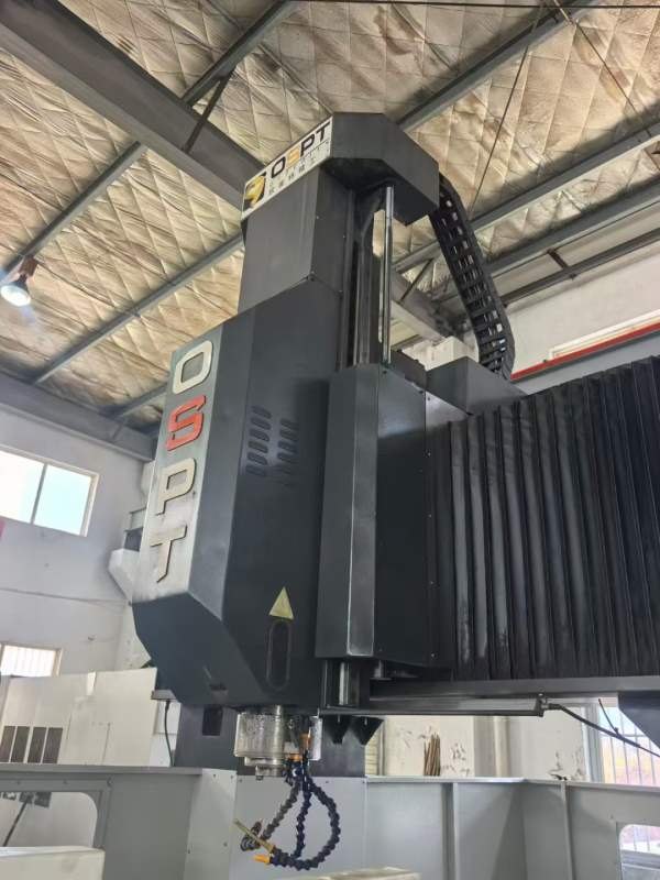 欧普特2217龙门加工中心三菱M80A包分体大功率驱动三轴.