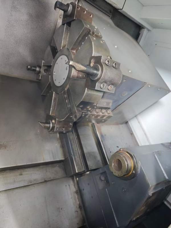 台湾加育JG-300重型数控车床，泷泽110同款机型，10寸.