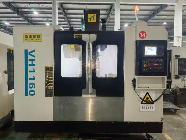 福建臺东精机1160立加三轴滚柱导轨.发那科0i-MFplus系.