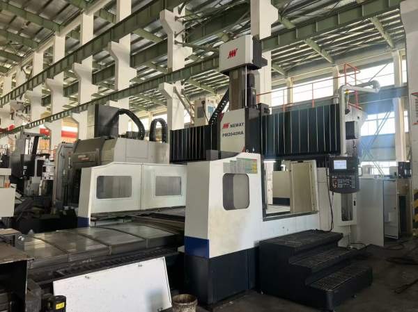 纽威2040HA数控龙门，工作台2000/4000mm，门宽2800mm.