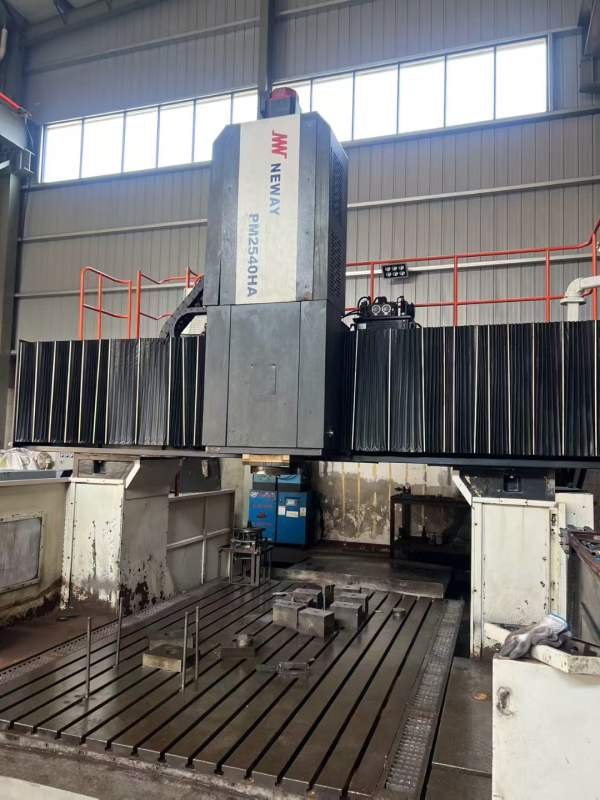 纽威2540HA数控龙门，工作台2500/4000mm，门宽3200mm.