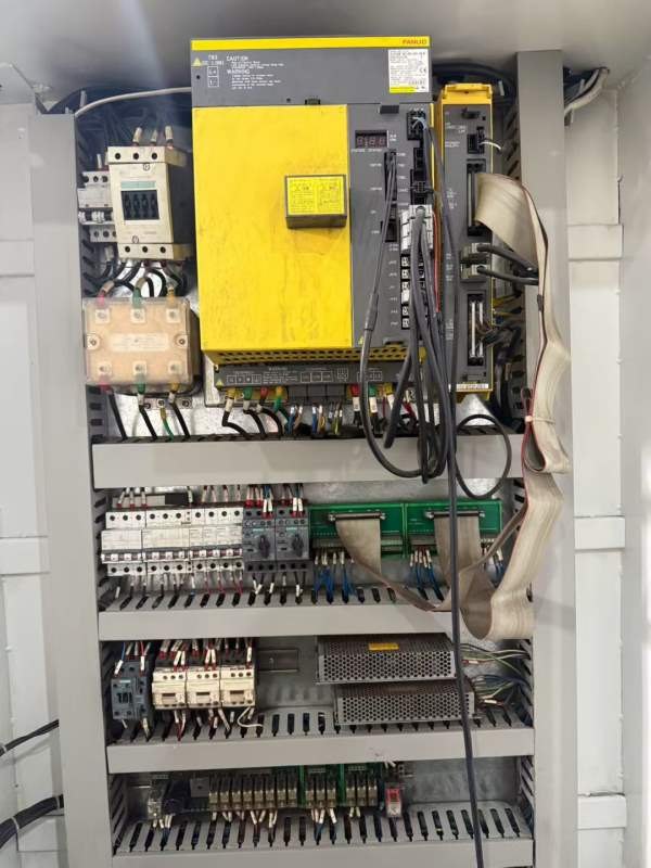 佛威1060加工中心，2019年出厂，法纳克MF系统，重型三.