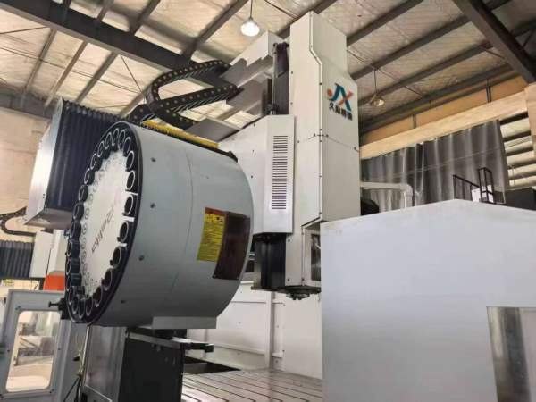 江苏久勋2518龙门加工中心两线一硬导轨.X-Y轴55线轨BT.