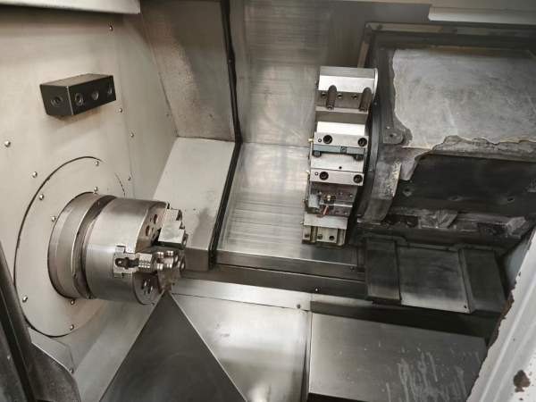 九成新津上M08JII数控车床，2018年出厂，8寸卡盘，8工.