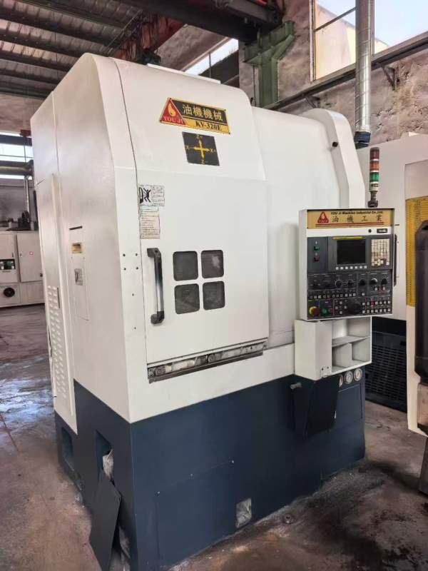 同款12台油机320立车