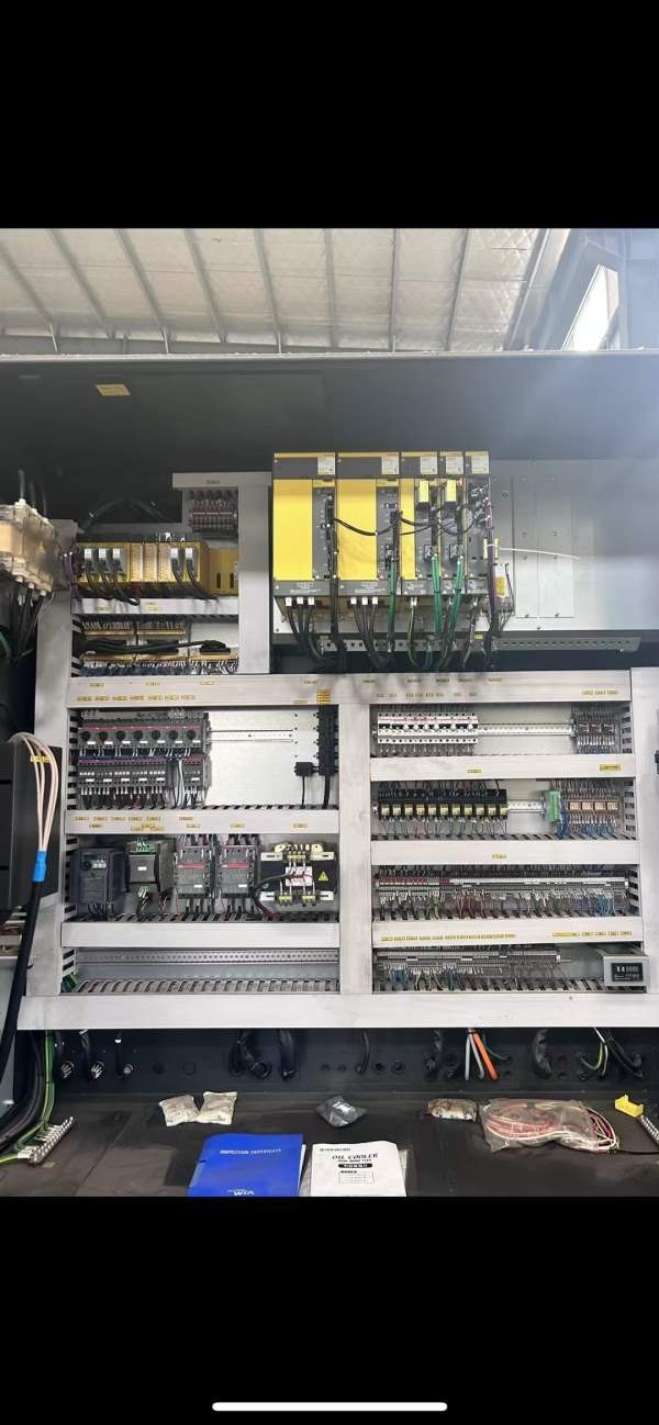 高配原装韩国威亚双工位卧式加工中心，型号HS5000i、.