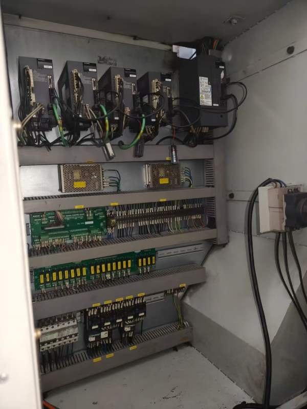 盛鸿大业855，三线，机械臂，带谭佳210四轴，顶针尾座.