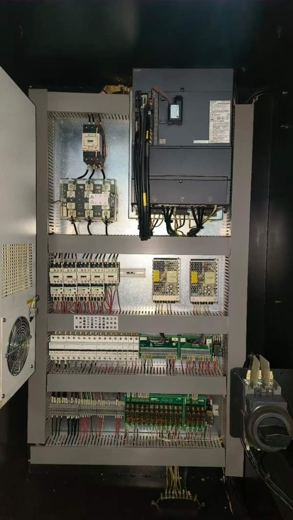 2022年台致诚855，三线滚柱，主轴皮带10000转，三菱M8.