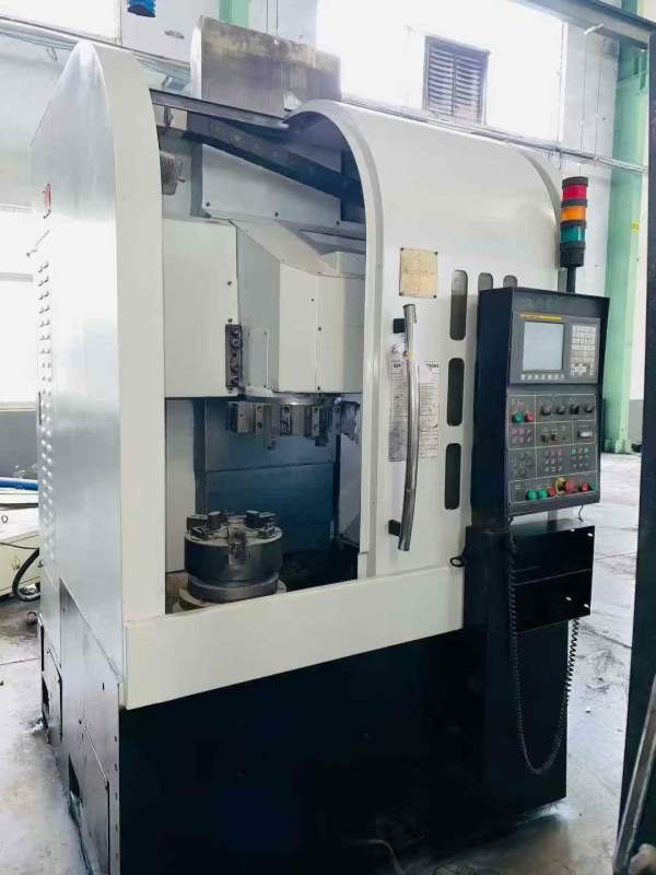 上海工厂在位出售同款10台台湾油欣VL-450R高速数控立.