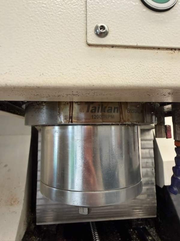 22年准新台群2500型材机同款两台，BT40主轴12000转铸.