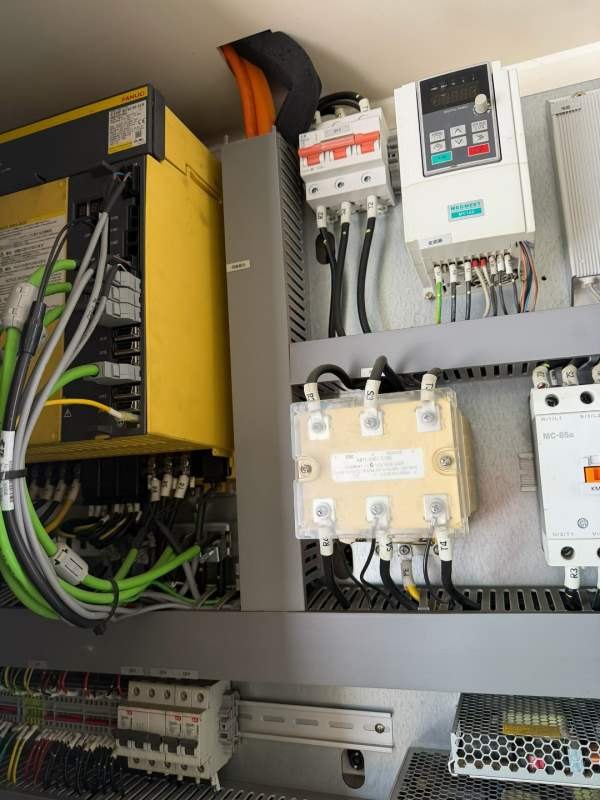 22年准新台群2500型材机同款两台，BT40主轴12000转铸.