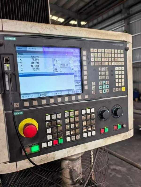 浙江工厂刚刚买下中捷动柱12米龙门加工中心  工作台3-.