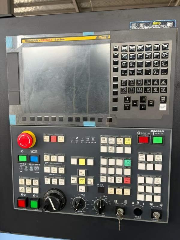 斗山235同款两台。