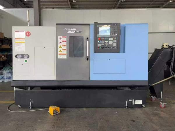 新到两台准新斗山235车床，线轨，发那科TF plus系统，.