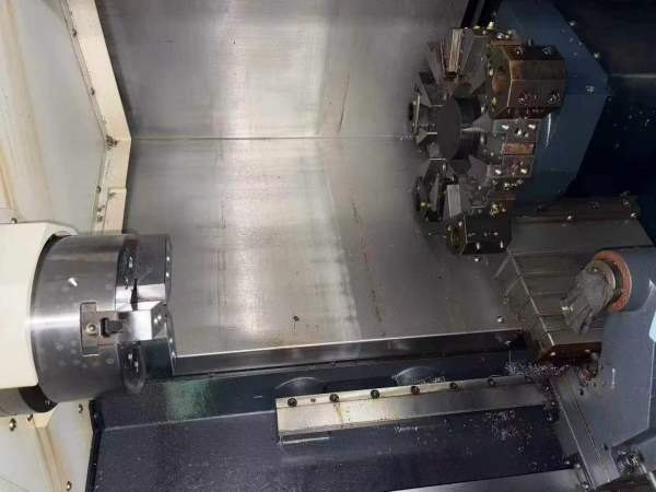 新到两台准新斗山235车床，线轨，发那科TF plus系统，.