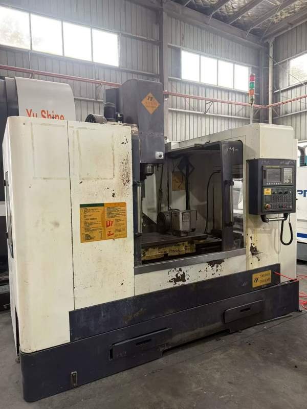 超低价处理1060一台创胜特尔1060B重型加工中心，2016.