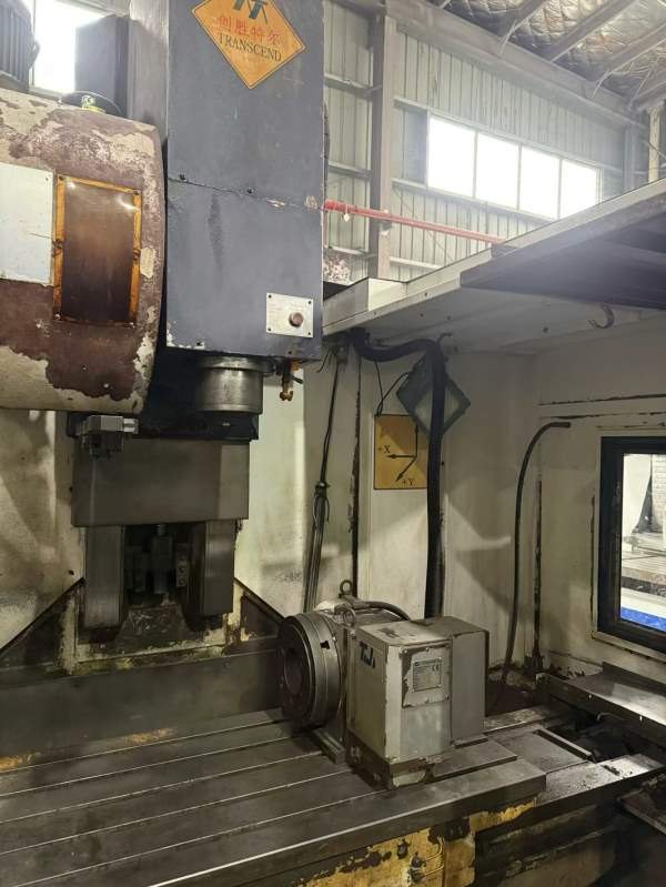 超低价处理1060一台创胜特尔1060B重型加工中心，2016.