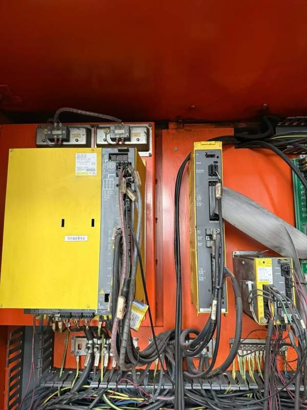 超低价处理1060一台创胜特尔1060B重型加工中心，2016.